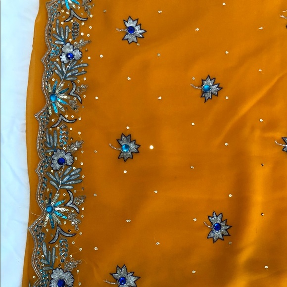 Tangerine possibly georgette Saree Fabric with beautiful minakari embroidery - Picture 4 of 16